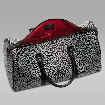 NIKE公式】ジョーダン アイコン ダッフルバッグ (25L).オンライン